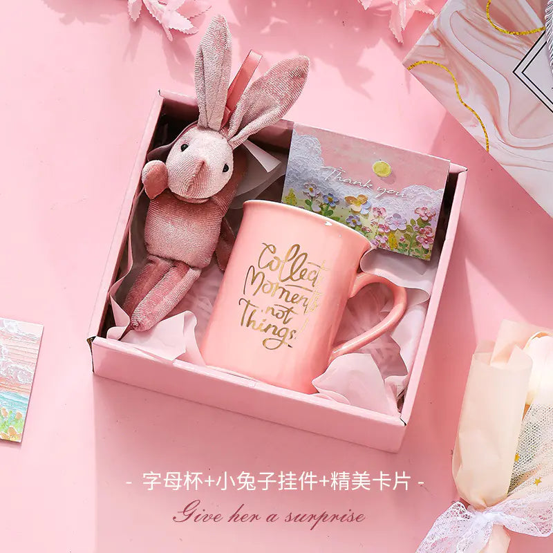 Ceramic Tulip Mug Gift Box for Friends and Occasions