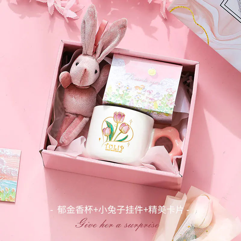Ceramic Tulip Mug Gift Box for Friends and Occasions