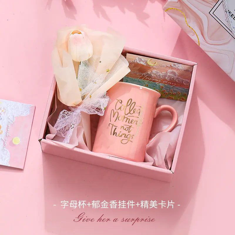 Ceramic Tulip Mug Gift Box for Friends and Occasions